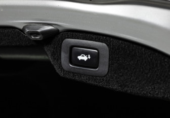 Подержанный автомобиль Lexus LS 2008 года (31 фото)