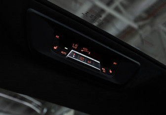 Подержанный автомобиль BMW X7 2020 года (25 фото)