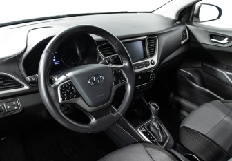 Подержанный автомобиль Hyundai Solaris Sedan 2018 года (11 фото)