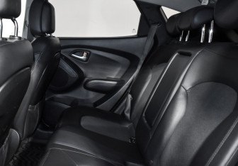 Подержанный автомобиль Hyundai ix35 2012 года (12 фото)