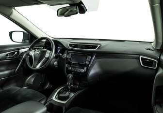 Подержанный автомобиль Nissan X-Trail 2016 года (9 фото)