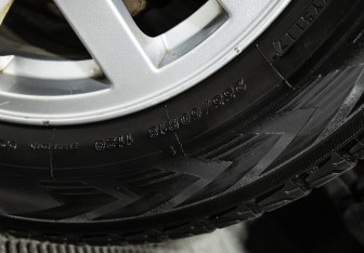 Подержанный автомобиль Land Rover Discovery 2012 года (17 фото)