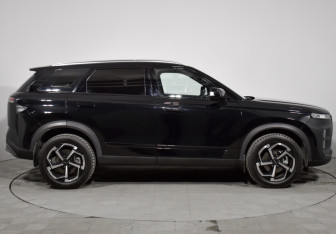 Подержанный автомобиль Jaecoo J7 2024 года (4 фото)