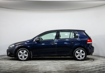 Подержанный автомобиль Volkswagen Golf Hatchback 2011 года (8 фото)
