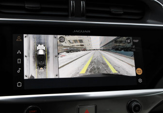 Подержанный автомобиль Jaguar I-Pace 2021 года (24 фото)