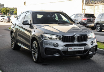 Подержанный автомобиль BMW X6 2017 года (5 фото)