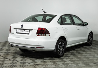 Подержанный автомобиль Volkswagen Polo Sedan 2020 года (5 фото)