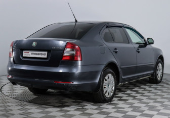 Подержанный автомобиль Skoda Octavia Liftback 2008 года (4 фото)