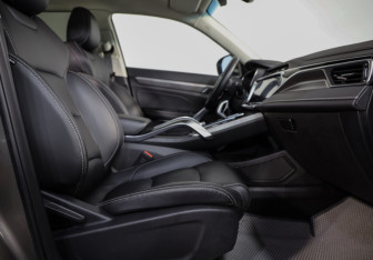 Подержанный автомобиль Geely Atlas Pro 2022 года (30 фото)