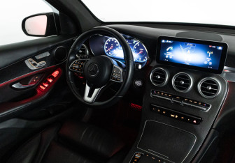 Подержанный автомобиль Mercedes-Benz GLC Coupe 2021 года (21 фото)