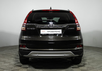Подержанный автомобиль Honda CR-V 2015 года (6 фото)