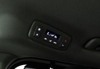 Подержанный автомобиль Kia Carnival 2021 года (31 фото)