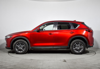 Подержанный автомобиль Mazda CX-5 2018 года (8 фото)