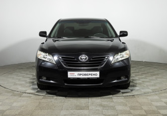 Подержанный автомобиль Toyota Camry Sedan 2008 года (2 фото)