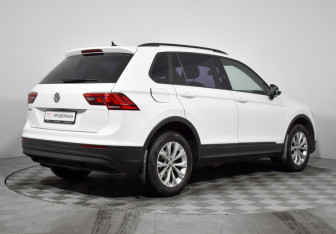 Подержанный автомобиль Volkswagen Tiguan 2020 года (5 фото)