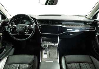 Подержанный автомобиль Audi A6 Wagon 2021 года (13 фото)