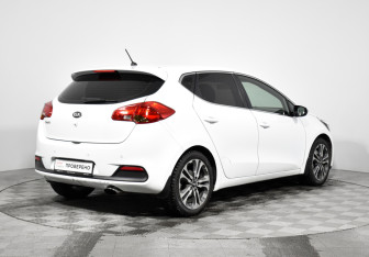 Подержанный автомобиль Kia Ceed Hatchback 2013 года (5 фото)