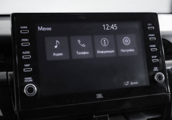 Подержанный автомобиль Toyota Camry Sedan 2021 года (14 фото)