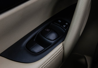 Подержанный автомобиль Nissan X-Trail 2019 года (18 фото)