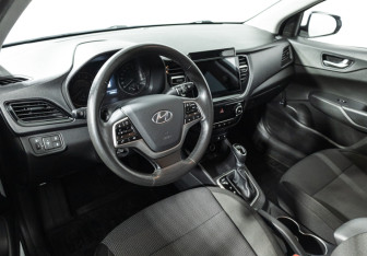 Подержанный автомобиль Hyundai Solaris Sedan 2020 года (11 фото)