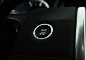 Подержанный автомобиль Land Rover Discovery Sport 2019 года (20 фото)