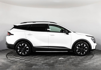 Подержанный автомобиль Kia Sportage 2022 года (6 фото)