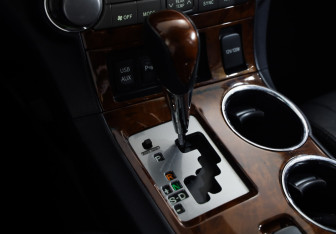 Подержанный автомобиль Toyota Highlander 2011 года (16 фото)