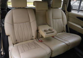 Подержанный автомобиль Infiniti QX60 2017 года (30 фото)