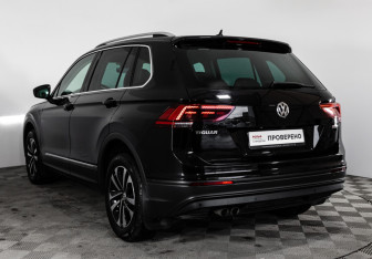 Подержанный автомобиль Volkswagen Tiguan 2019 года (7 фото)