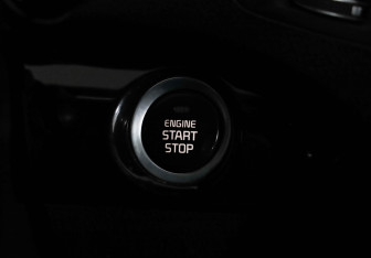 Подержанный автомобиль Kia Sorento 2015 года (17 фото)