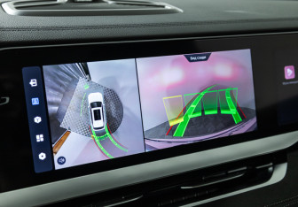 Подержанный автомобиль Geely Monjaro 2024 года (16 фото)