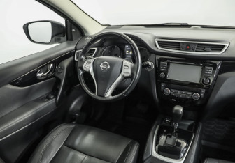 Подержанный автомобиль Nissan Qashqai 2014 года (9 фото)