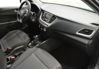 Подержанный автомобиль Hyundai Solaris Sedan 2018 года (12 фото)