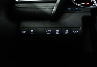 Подержанный автомобиль Toyota Camry Sedan 2019 года (22 фото)