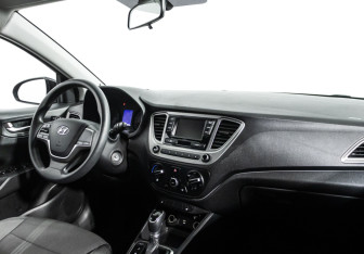 Подержанный автомобиль Hyundai Solaris Sedan 2020 года (9 фото)