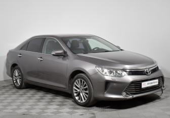 Подержанный автомобиль Toyota Camry Sedan 2016 года (3 фото)