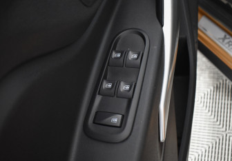 Подержанный автомобиль LADA (ВАЗ) XRAY 2019 года (19 фото)