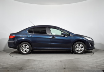 Подержанный автомобиль Peugeot 408 2013 года (4 фото)