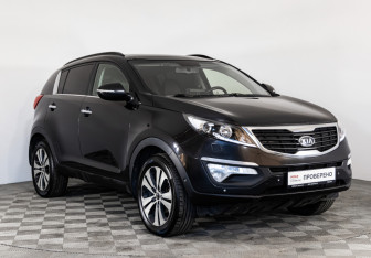 Подержанный автомобиль Kia Sportage 2011 года (3 фото)