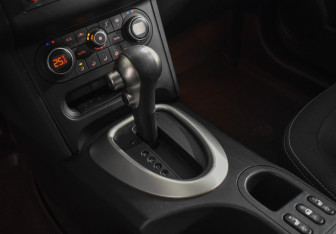 Подержанный автомобиль Nissan Qashqai 2012 года (16 фото)