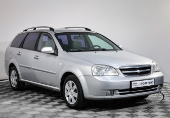 Подержанный автомобиль Chevrolet Lacetti Wagon 2007 года (3 фото)