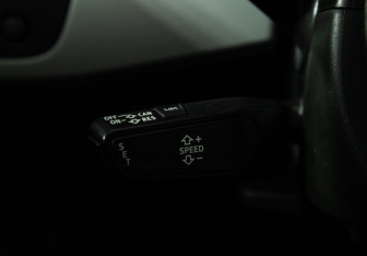 Подержанный автомобиль Audi A4 Sedan 2020 года (18 фото)