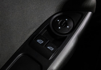 Подержанный автомобиль Ford Focus Hatchback 2014 года (16 фото)