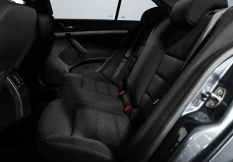 Подержанный автомобиль Skoda Octavia Liftback 2011 года (10 фото)