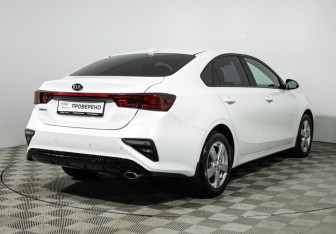 Подержанный автомобиль Kia Cerato Sedan 2019 года (5 фото)