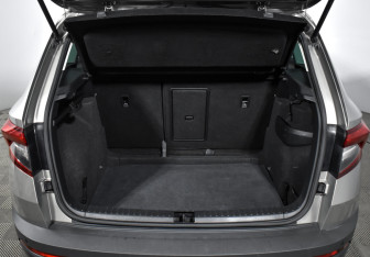 Подержанный автомобиль Skoda Karoq 2020 года (19 фото)