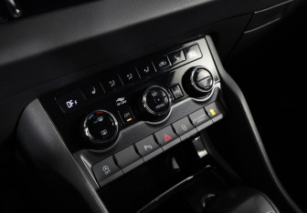 Подержанный автомобиль Skoda Karoq 2020 года (15 фото)