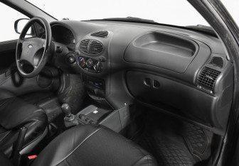 Подержанный автомобиль LADA (ВАЗ) Kalina Wagon 2011 года (12 фото)