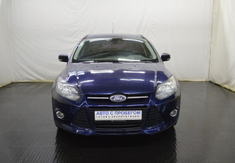 Подержанный автомобиль Ford Focus Hatchback 2012 года (2 фото)