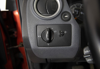 Подержанный автомобиль Ford Fusion 2007 года (17 фото)